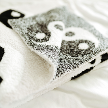 Load image into Gallery viewer, YIN + YANG PLUSH REVERSIBLE BABY BLANKET
